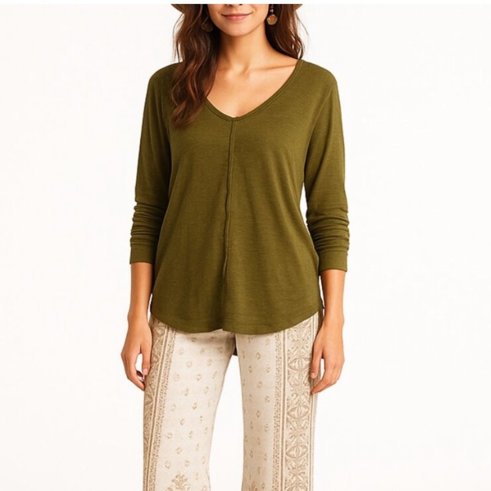 ANTHRO Saturday Sunday Green MOSS Slub Knit Top Raw Seam Rounded V-NECK Pullover